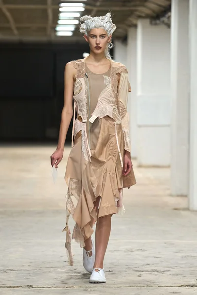 Look 6